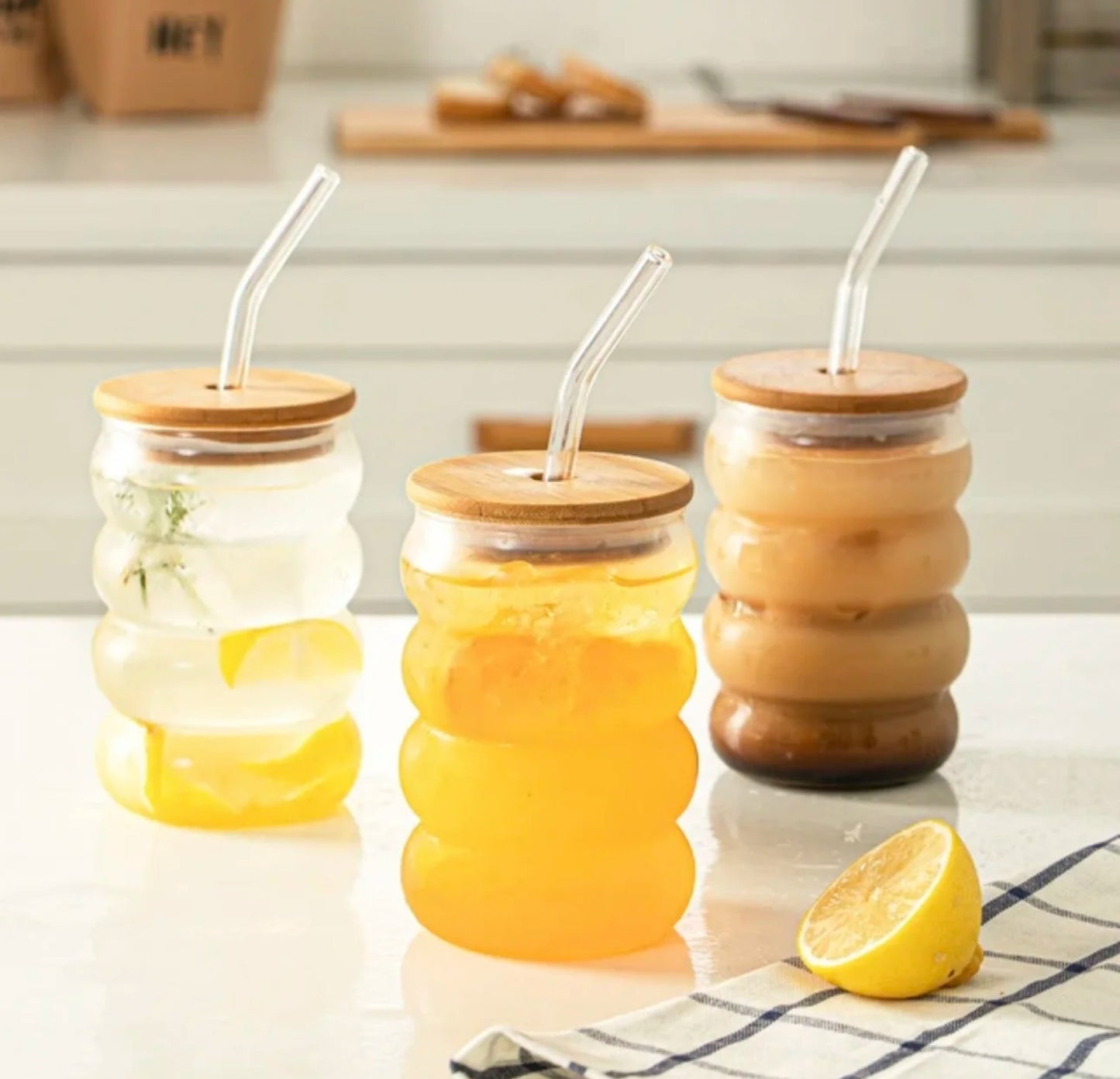 Ribbed & Round Juice Glass With Straw